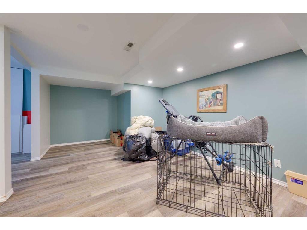 









1810


26 Ave

,
Delburne,




AB
T0M 0V0

