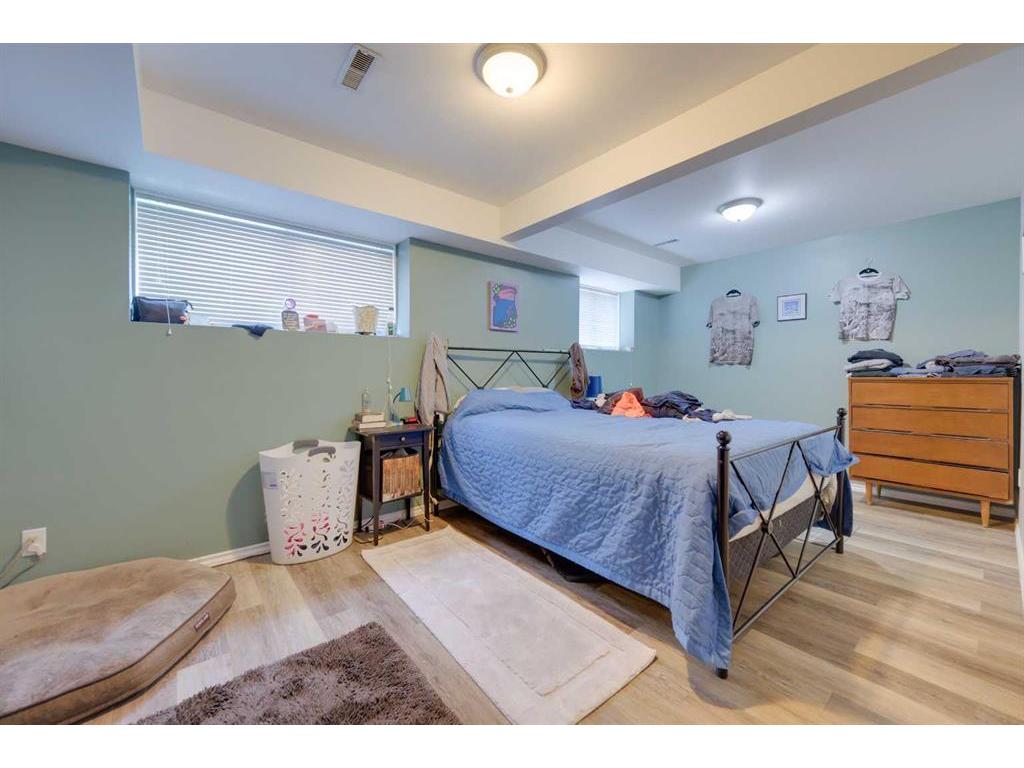 









1810


26 Ave

,
Delburne,




AB
T0M 0V0

