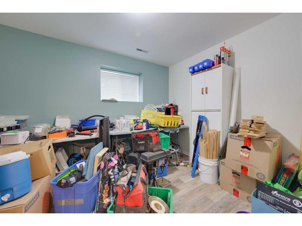 









1810


26 Ave

,
Delburne,




AB
T0M 0V0

