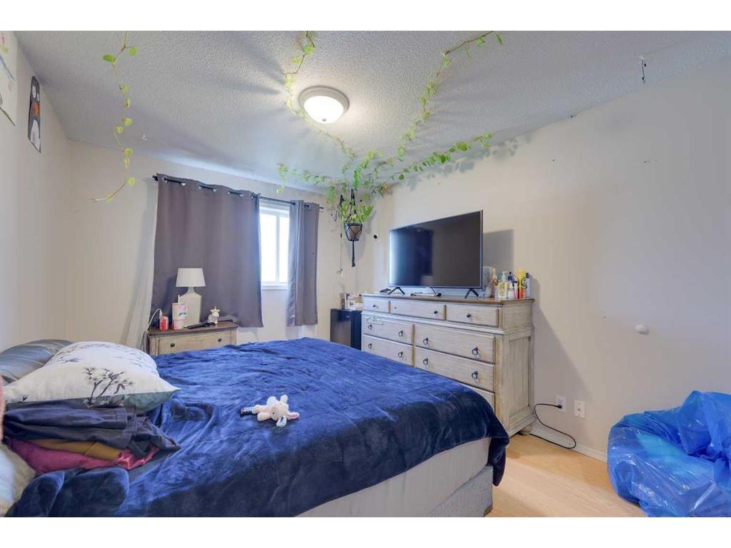 









1810


26 Ave

,
Delburne,




AB
T0M 0V0

