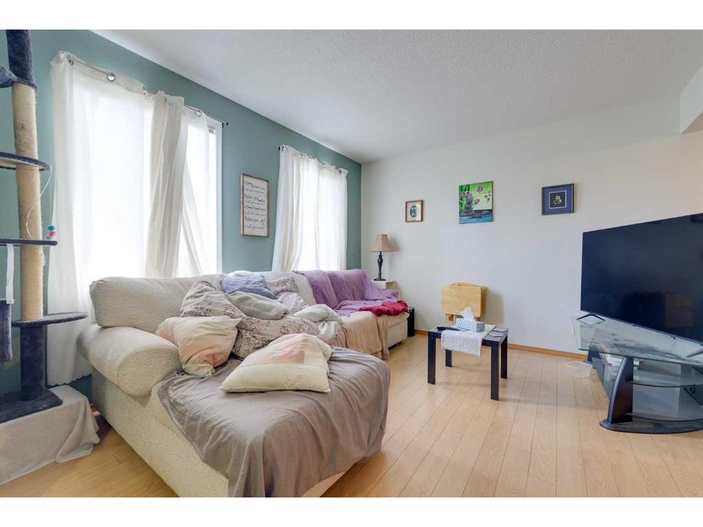 









1810


26 Ave

,
Delburne,




AB
T0M 0V0

