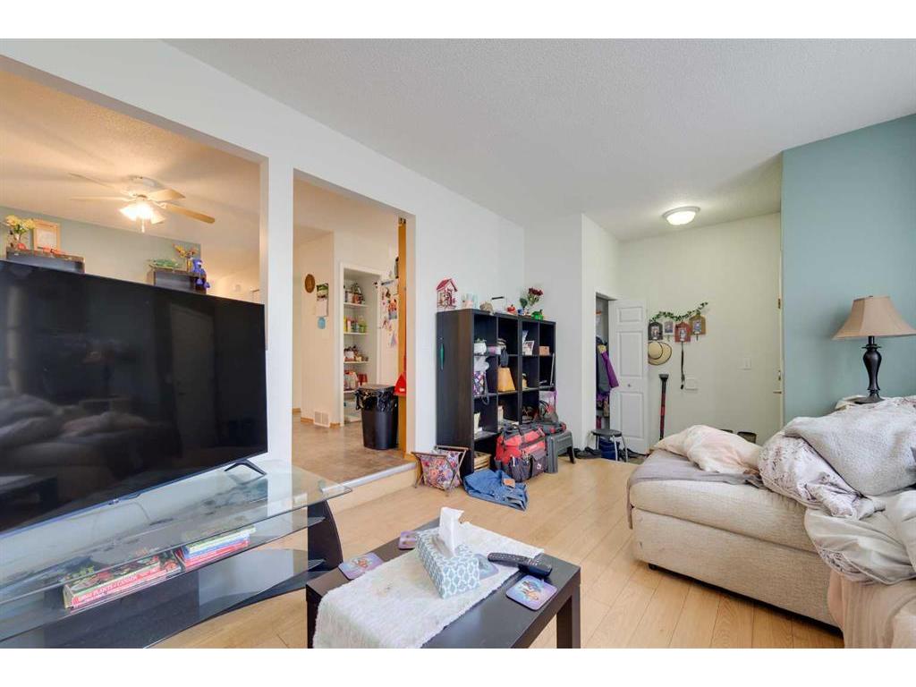









1810


26 Ave

,
Delburne,




AB
T0M 0V0


