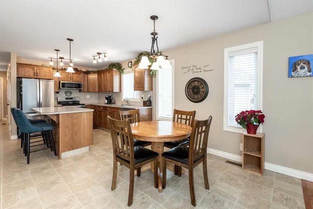 









4426


47

Avenue Close,
Innisfail,




AB
T4G 1Y2

