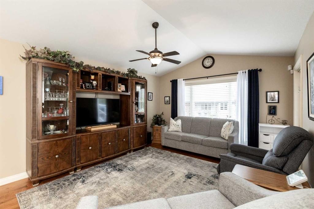 









4426


47

Avenue Close,
Innisfail,




AB
T4G 1Y2

