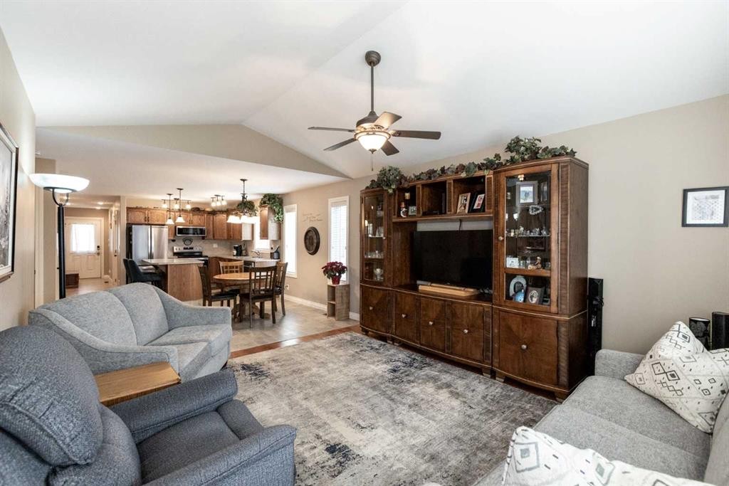 









4426


47

Avenue Close,
Innisfail,




AB
T4G 1Y2


