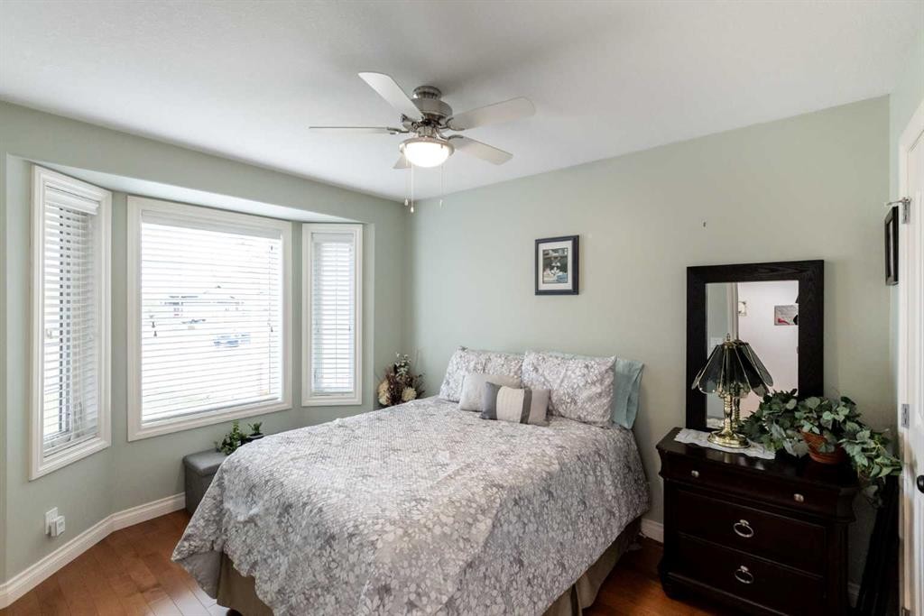 









4426


47

Avenue Close,
Innisfail,




AB
T4G 1Y2

