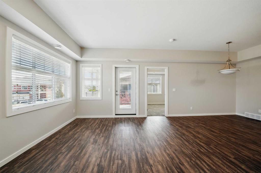









5300


Vista

Trail, A2,
Blackfalds,




AB
T4M 0L8

