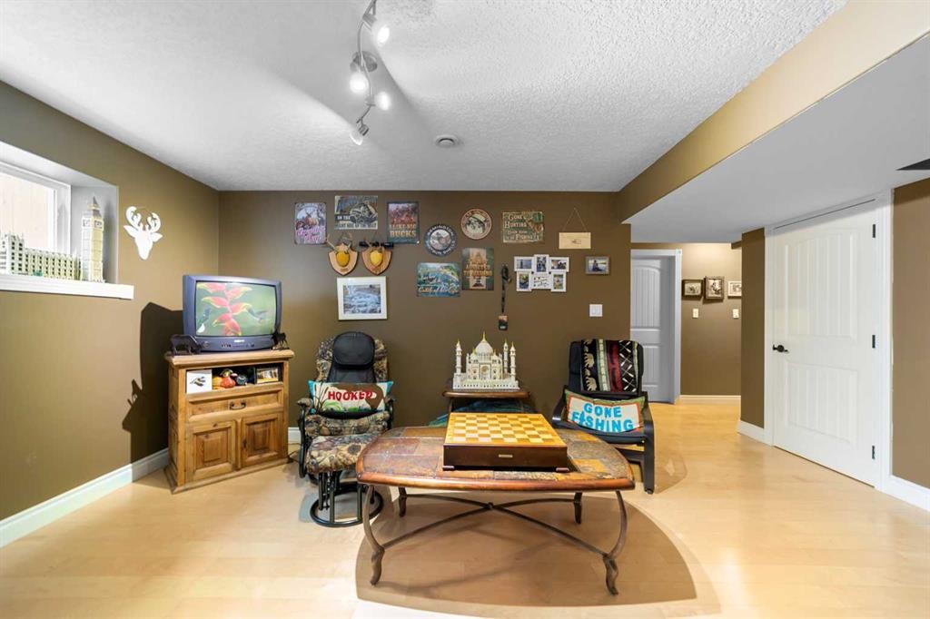 









3701


68 A

Street West,
Camrose,




AB
T4V 5B7

