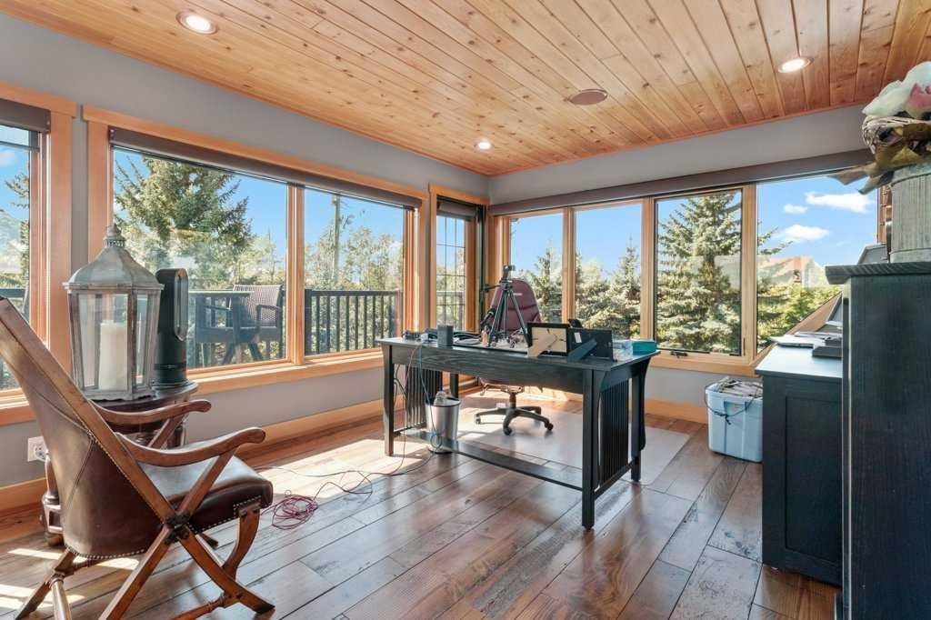 









25054


South Pine Lake Road

, 117 & 121,
Rural Red Deer County,




AB
T0M 1R0

