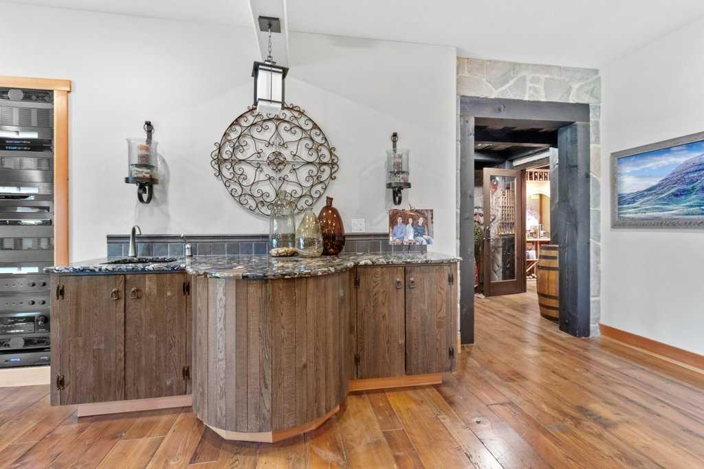 









25054


South Pine Lake Road

, 117 & 121,
Rural Red Deer County,




AB
T0M 1R0

