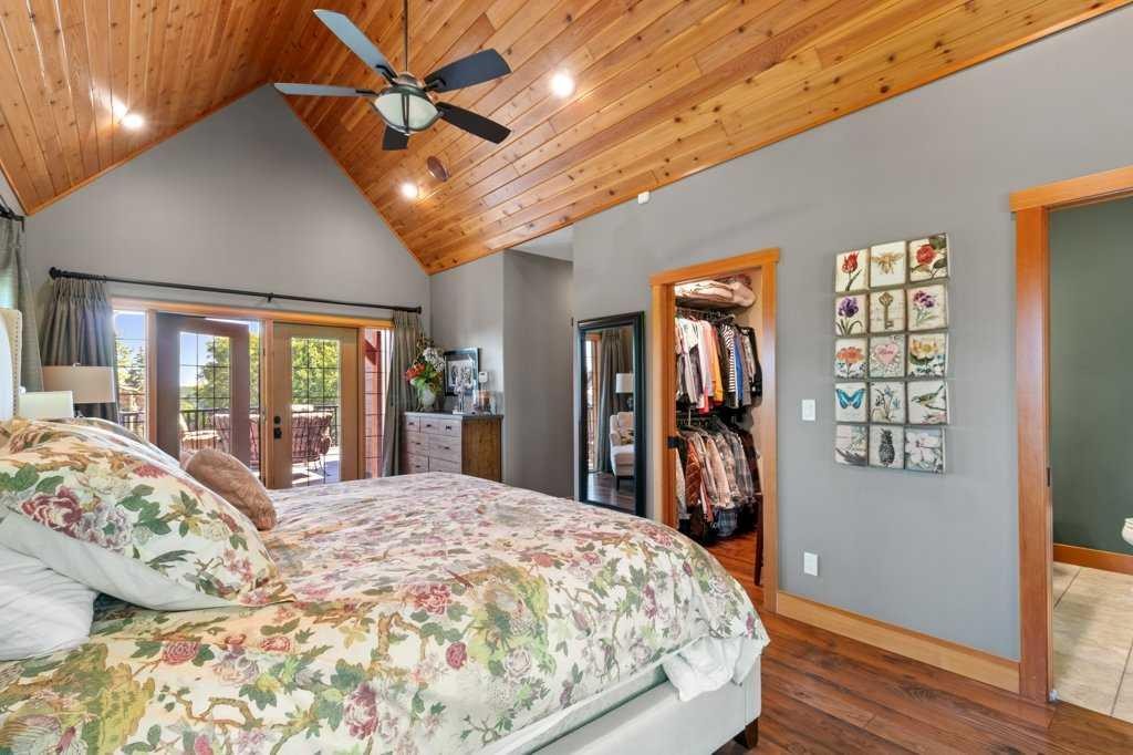 









25054


South Pine Lake Road

, 117 & 121,
Rural Red Deer County,




AB
T0M 1R0

