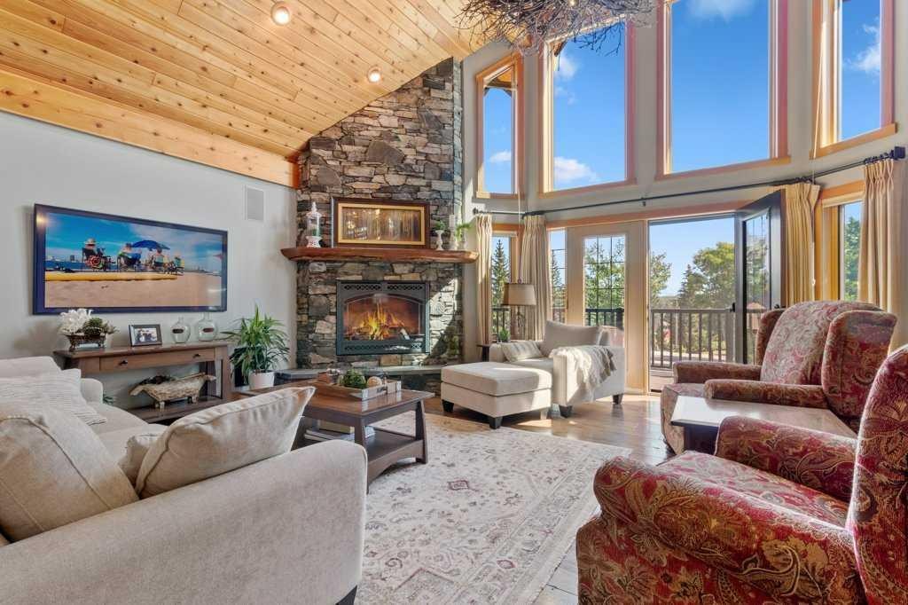 









25054


South Pine Lake Road

, 117 & 121,
Rural Red Deer County,




AB
T0M 1R0

