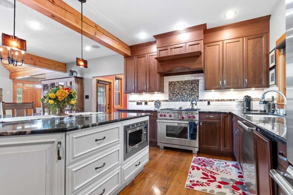 









25054


South Pine Lake Road

, 117 & 121,
Rural Red Deer County,




AB
T0M 1R0

