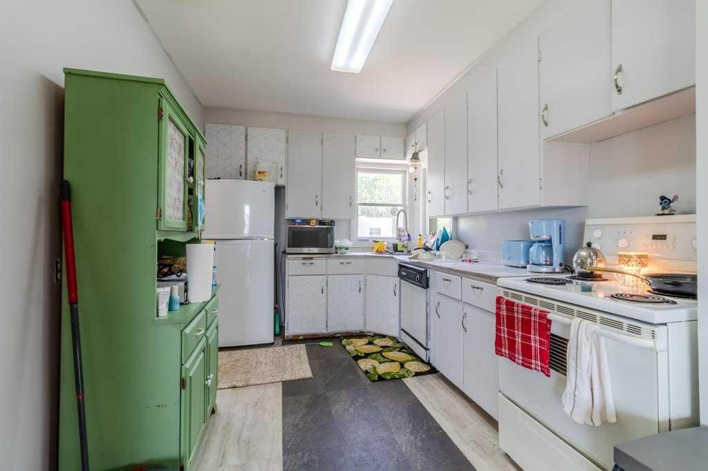 









442054


Range Road 30

,
Rural Ponoka County,




AB
T0C 0M0

