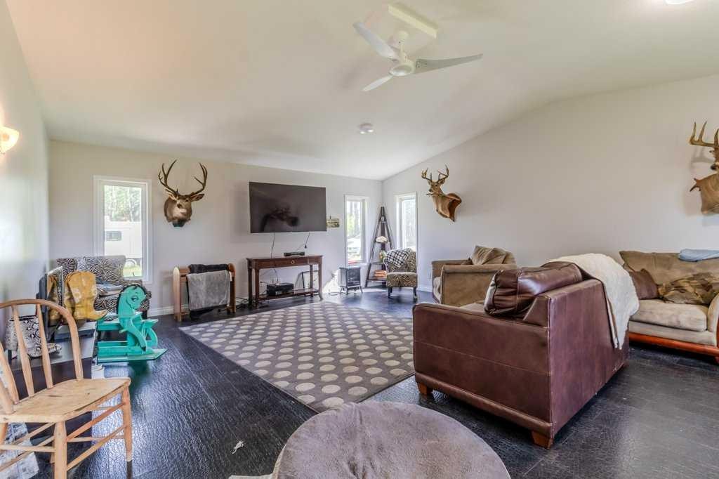 









442054


Range Road 30

,
Rural Ponoka County,




AB
T0C 0M0


