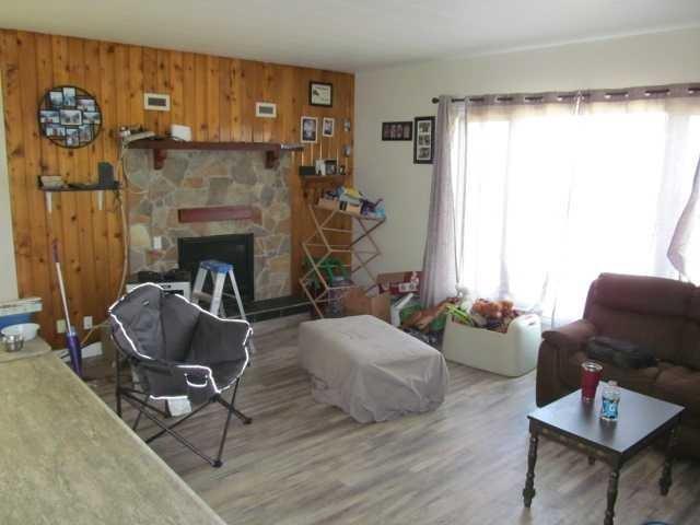 









5037


52

Street,
Rocky Mountain House,




AB
T4T1A5

