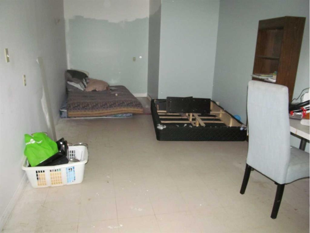 









5037


52

Street,
Rocky Mountain House,




AB
T4T1A5

