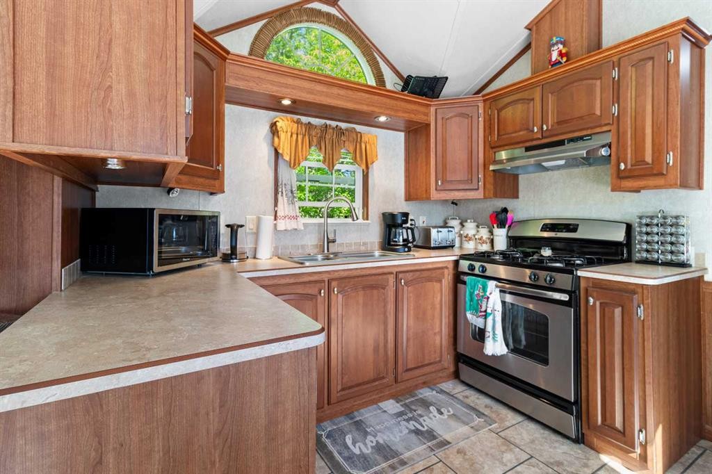 









22


Main Street

,
Ardley,




AB
T0M 0V0

