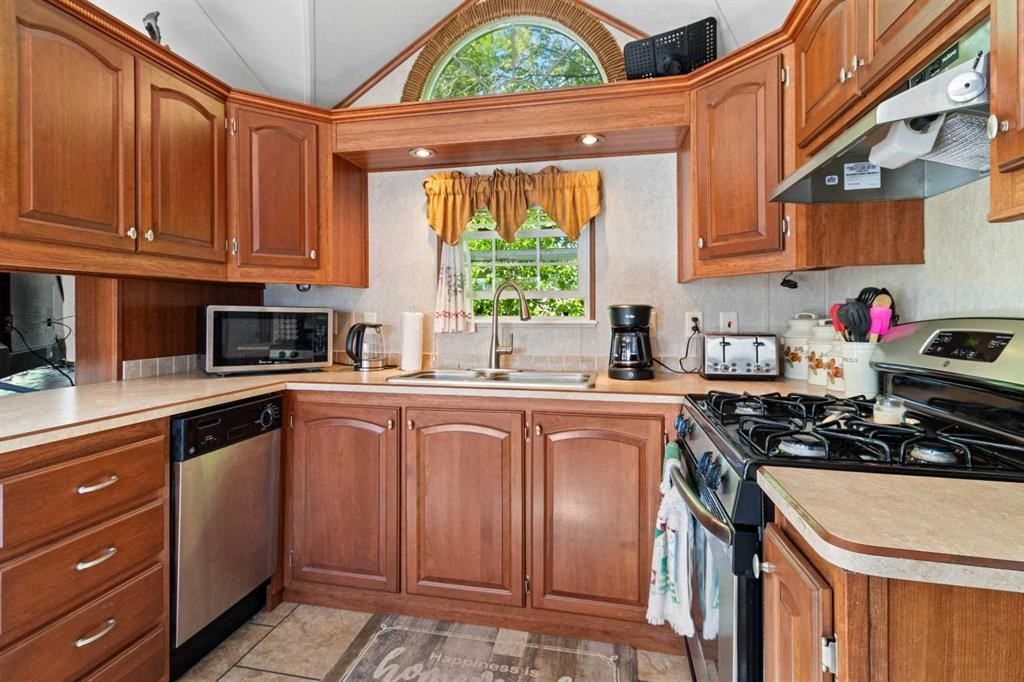 









22


Main Street

,
Ardley,




AB
T0M 0V0

