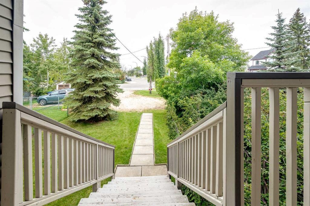 









5009


41

Street,
Sylvan Lake,




AB
T4S 1B9

