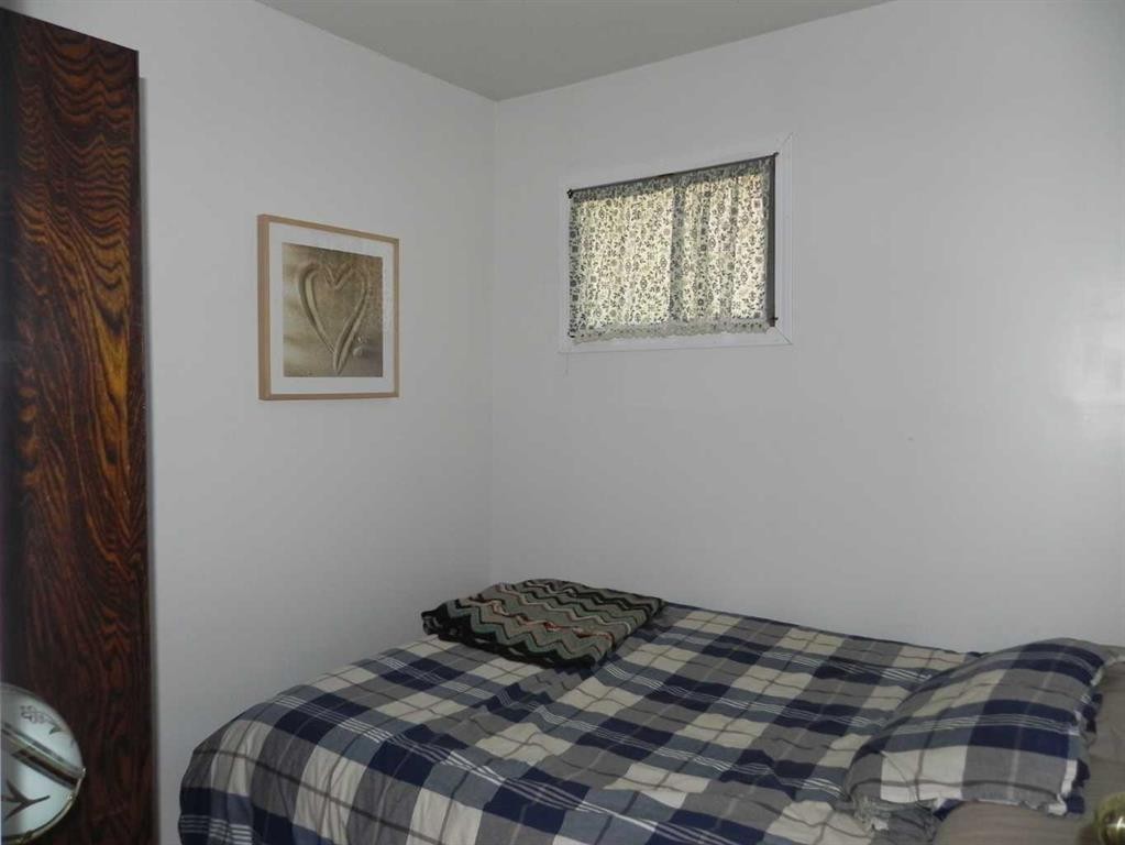 









97


Premier

Avenue,
Gull Lake,




AB
T0C 0J0

