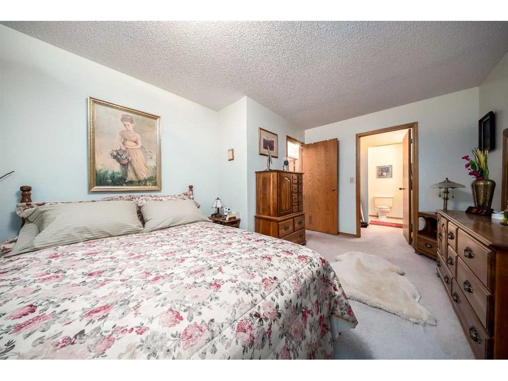









8


Dunham

Close,
Red Deer,




AB
T4R 2J5

