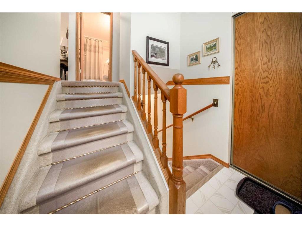 









8


Dunham

Close,
Red Deer,




AB
T4R 2J5

