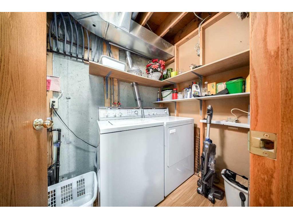 









8


Dunham

Close,
Red Deer,




AB
T4R 2J5

