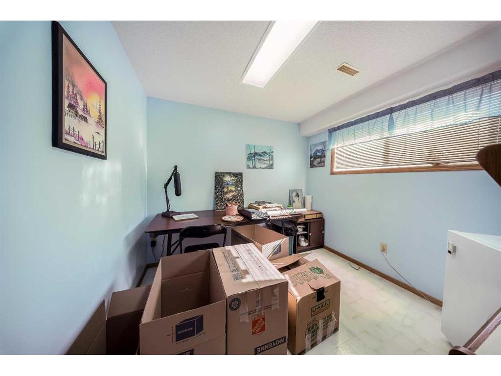 









8


Dunham

Close,
Red Deer,




AB
T4R 2J5

