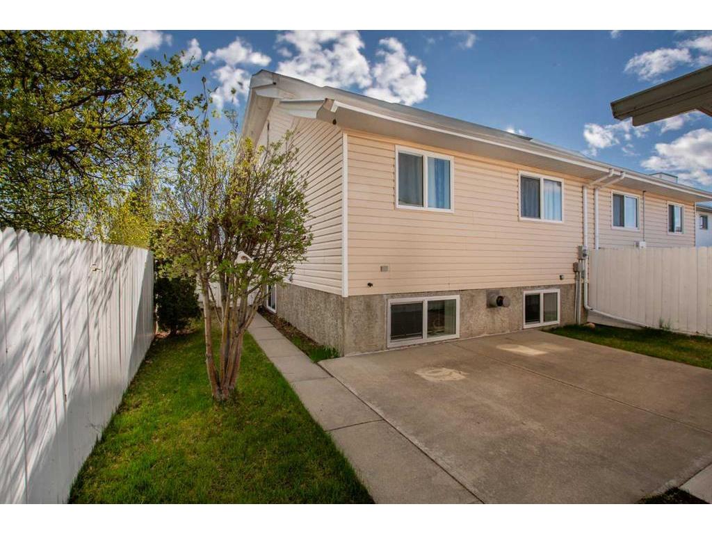 









8


Dunham

Close,
Red Deer,




AB
T4R 2J5

