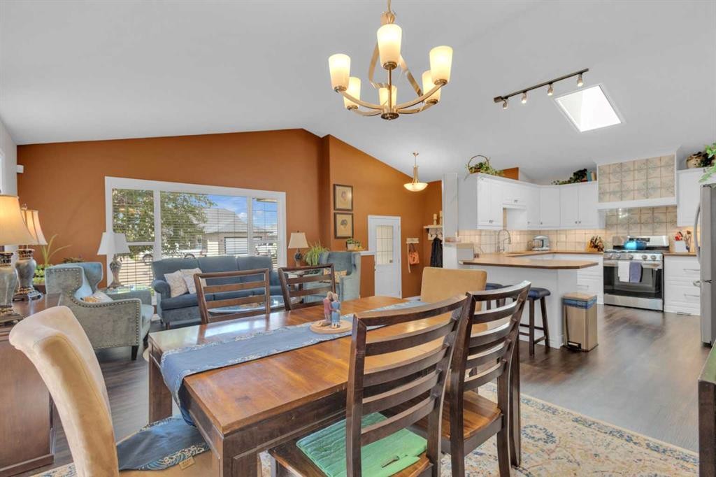 









33


Cameron

Close,
Lacombe,




AB
T4L 2N6

