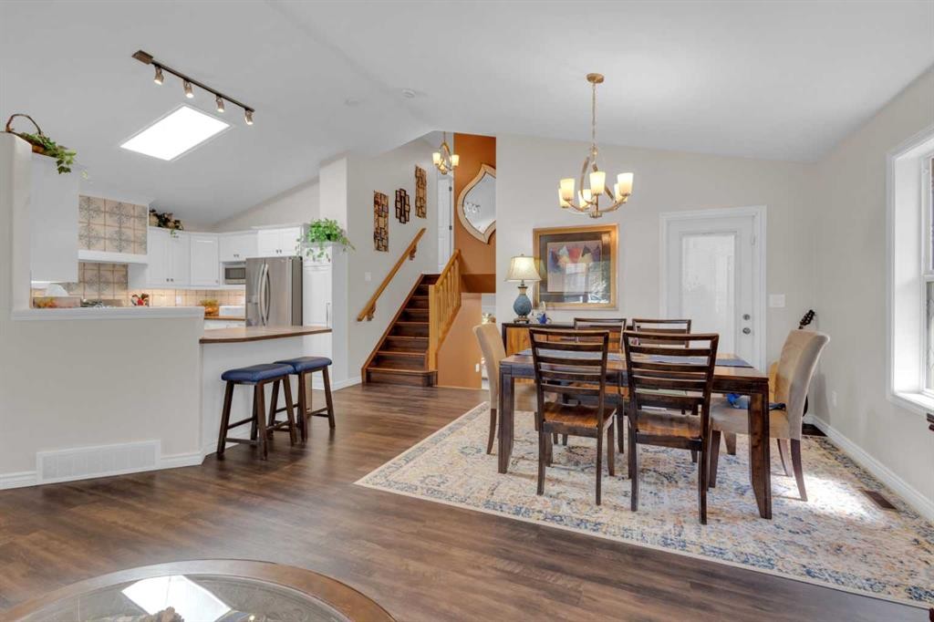 









33


Cameron

Close,
Lacombe,




AB
T4L 2N6

