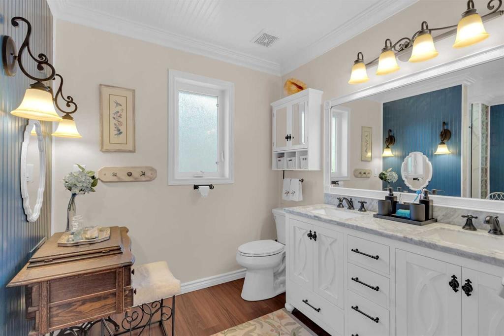 









33


Cameron

Close,
Lacombe,




AB
T4L 2N6


