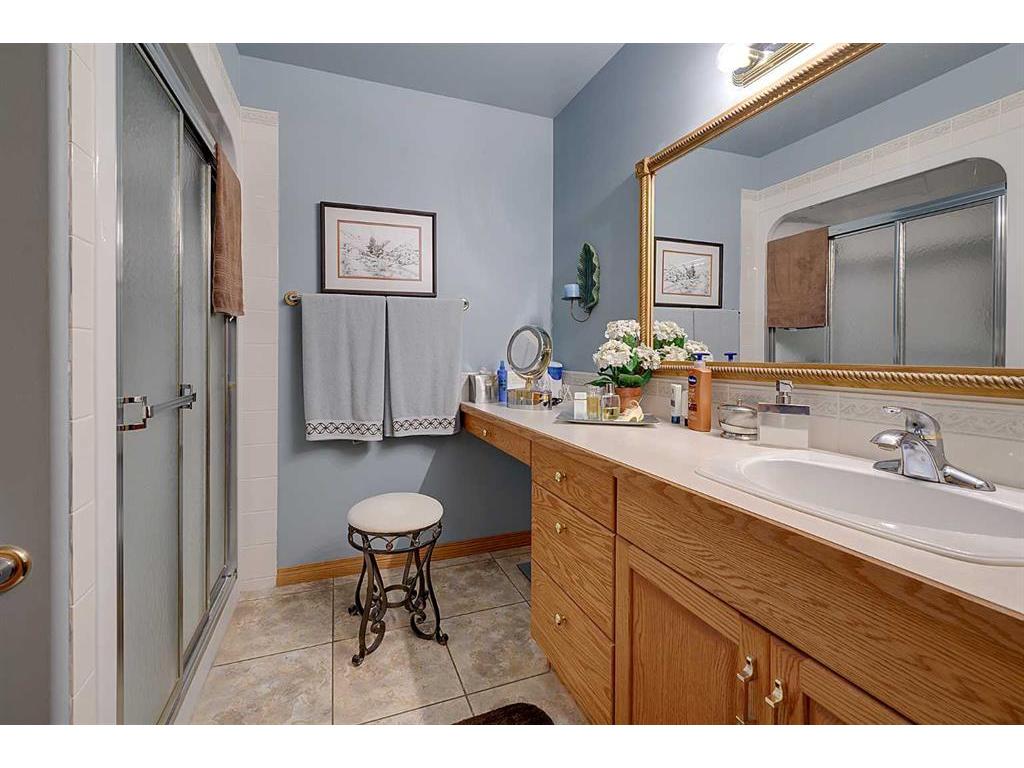 









26110


11

Highway, 27,
Rural Red Deer County,




AB
T4E1C2

