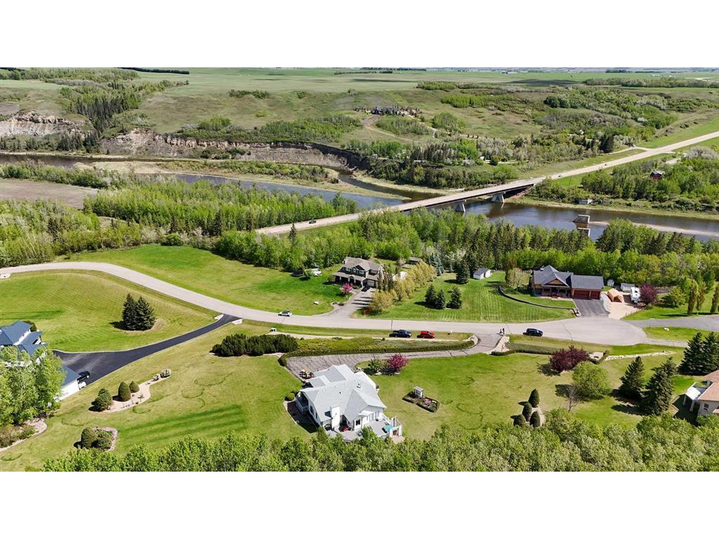 









26110


11

Highway, 27,
Rural Red Deer County,




AB
T4E1C2

