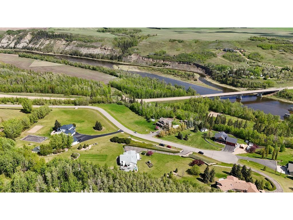 









26110


11

Highway, 27,
Rural Red Deer County,




AB
T4E1C2

