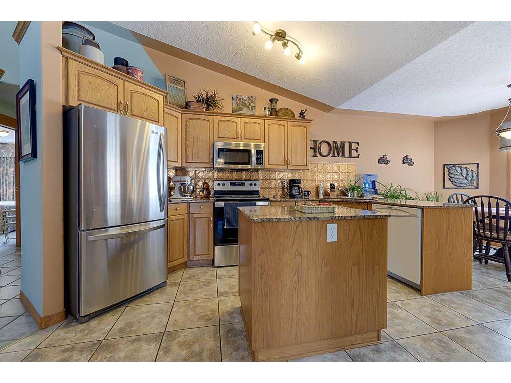 









26110


11

Highway, 27,
Rural Red Deer County,




AB
T4E1C2

