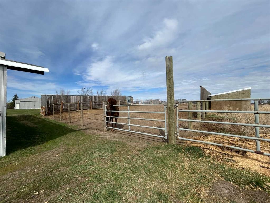 









36205


HIGHWAY 872

,
Coronation,




AB
T0C 0X0

