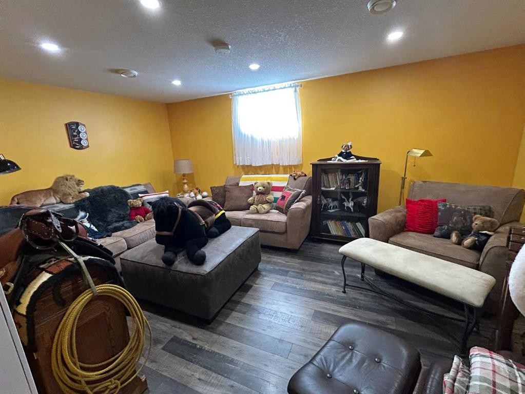 









36205


HIGHWAY 872

,
Coronation,




AB
T0C 0X0

