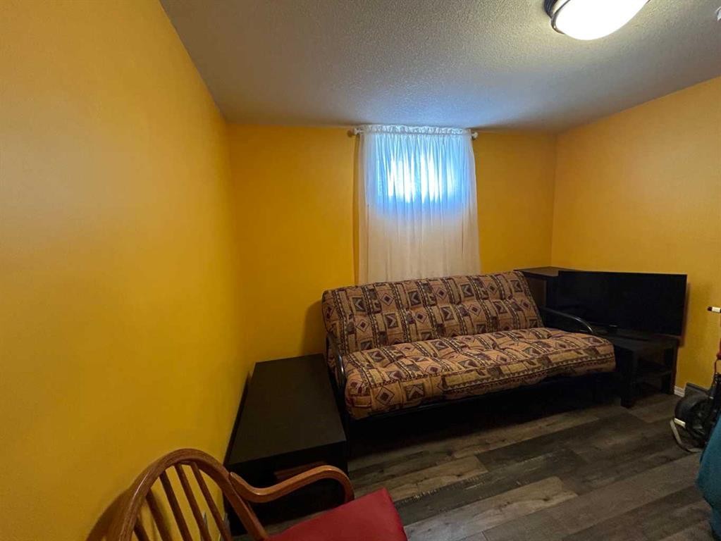 









36205


HIGHWAY 872

,
Coronation,




AB
T0C 0X0

