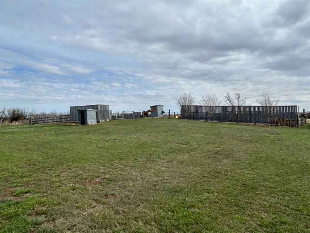 









36205


HIGHWAY 872

,
Coronation,




AB
T0C 0X0

