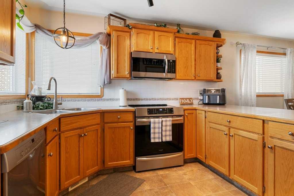 









260


Deschner

Close,
Red Deer,




AB
T4R 3C2

