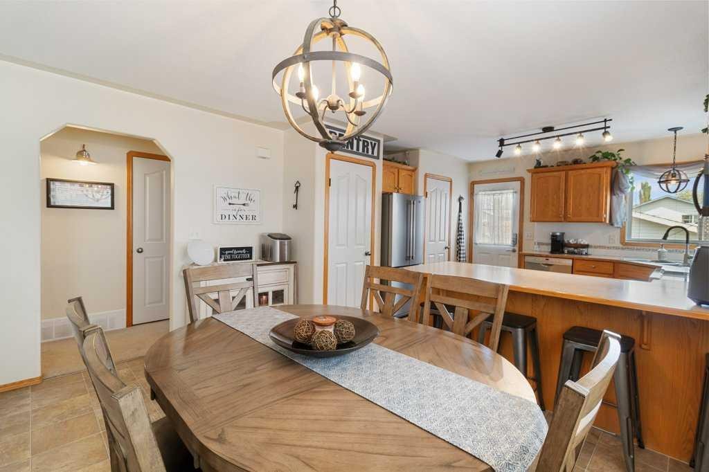 









260


Deschner

Close,
Red Deer,




AB
T4R 3C2

