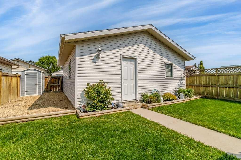 









260


Deschner

Close,
Red Deer,




AB
T4R 3C2

