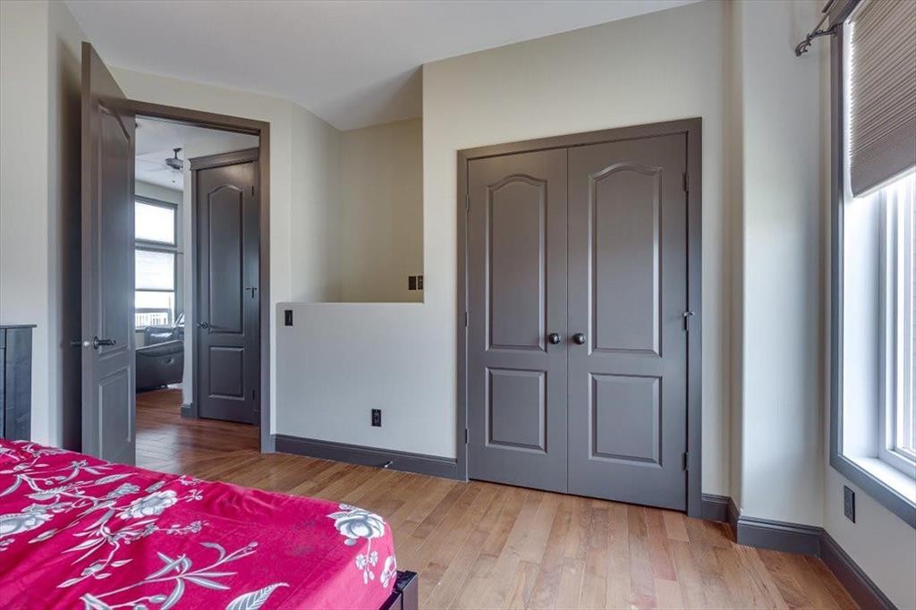 









7021


Cobb

Street,
Lacombe,




AB
T4L0C1

