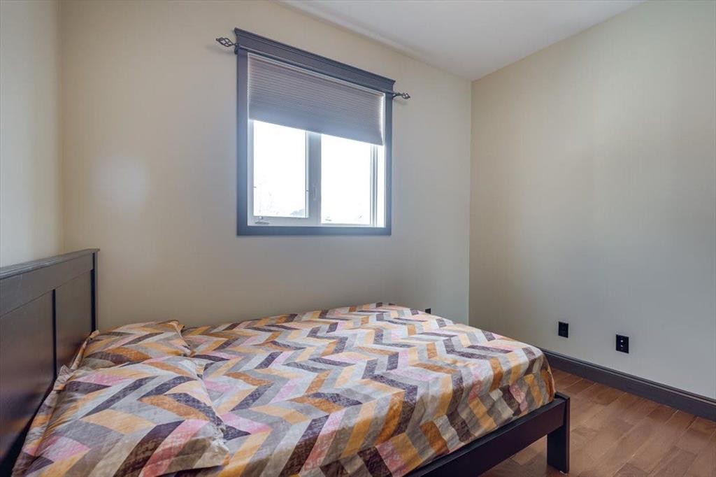 









7021


Cobb

Street,
Lacombe,




AB
T4L0C1

