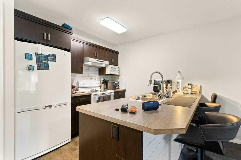









39


Hampton

Crescent,
Sylvan Lake,




AB
T4S 0N2

