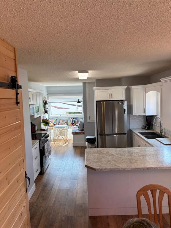 









5615


49

Avenue,
Killam,




AB
T0B2L0

