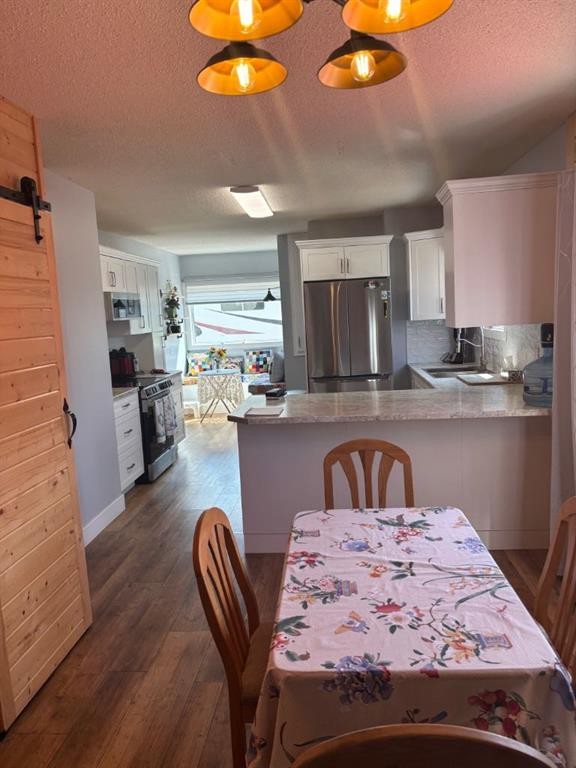 









5615


49

Avenue,
Killam,




AB
T0B2L0


