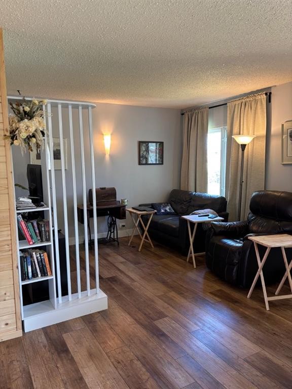









5615


49

Avenue,
Killam,




AB
T0B2L0

